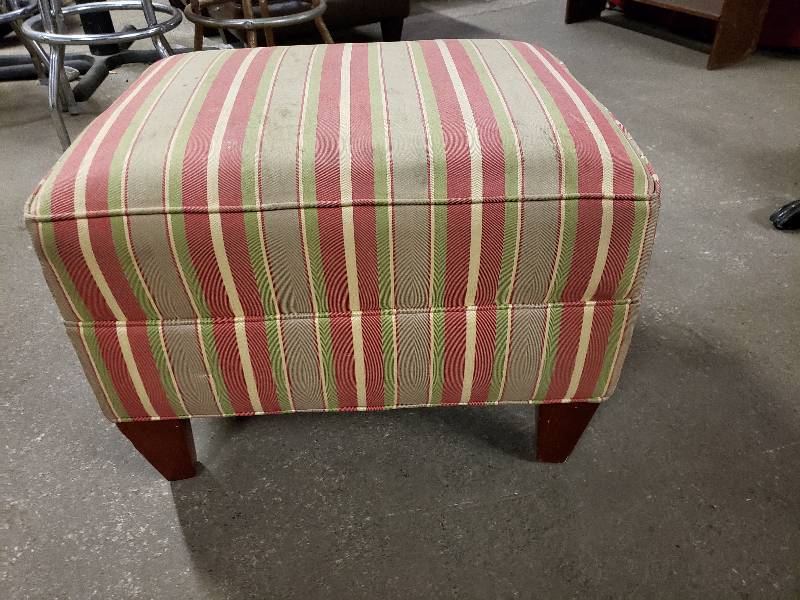 lot 1463 image: Stripped Ottoman