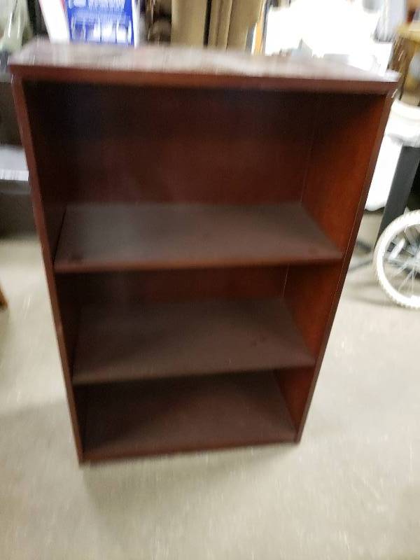 lot 1485 image: Nice Wood Book Shelf