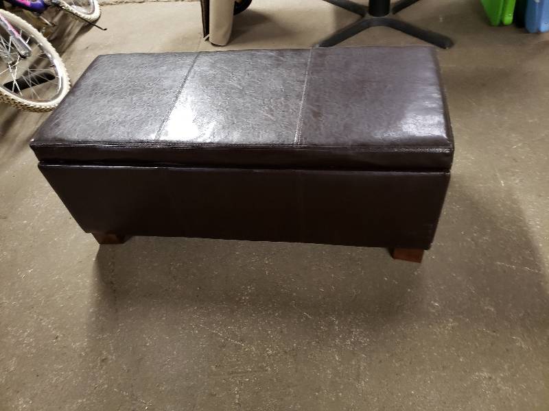 lot 1486 image: Faux Leather Storage Ottoman