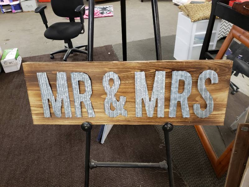 lot 1504 image: Mr and Mrs Wall Sign