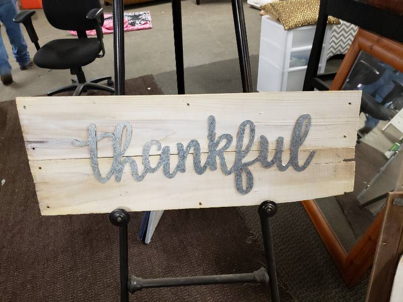 lot 1506 image: Thankful Wall Sign
