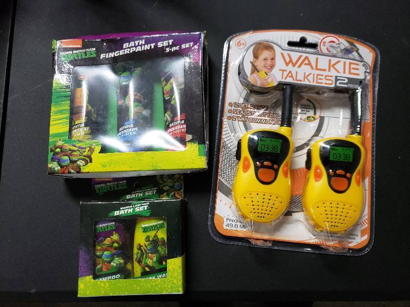 lot 9346 image: TMNT Body Paint, Shampoo and Conditioner, Pair of Walkie Talkies