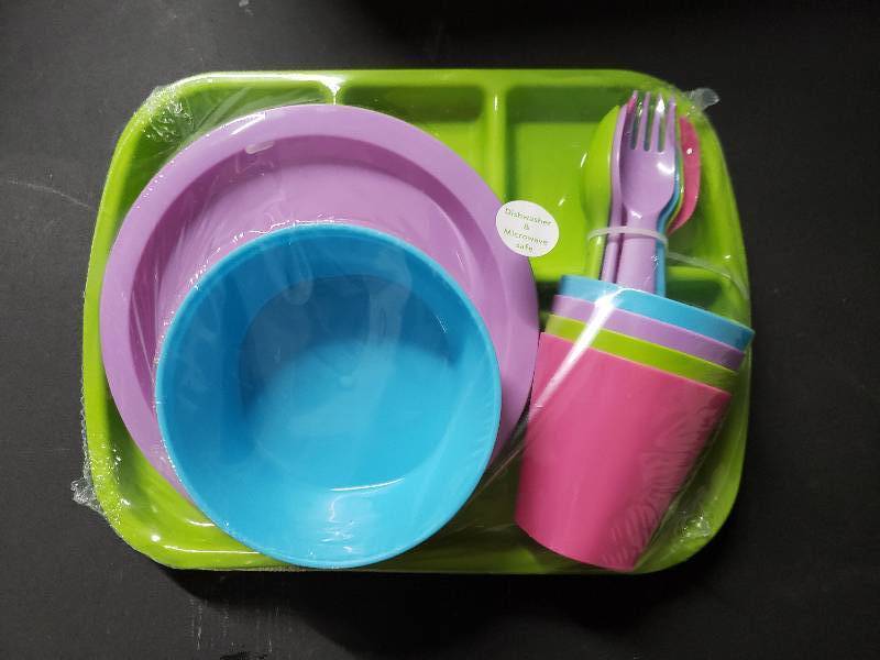 lot 9358 image: Kids Plasticware Set. Plates, Bowls, Cups, New