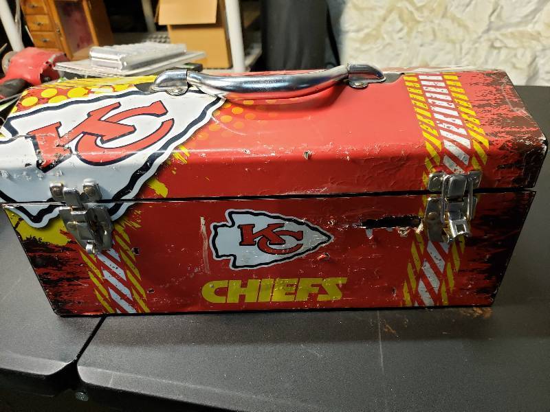 lot 9306 image: KC Chiefs Carry Tool Box With Contents