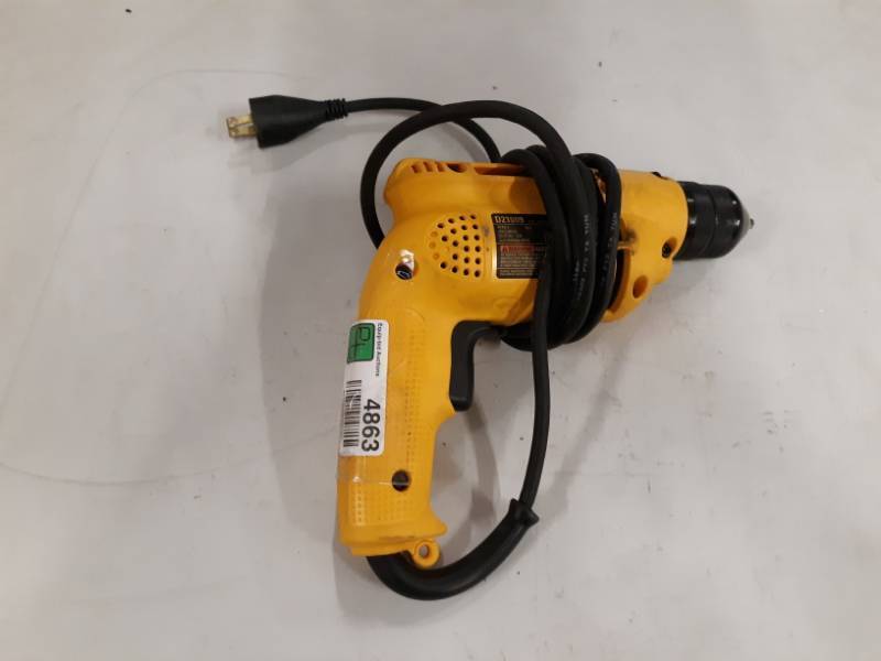 lot 4863 image: DEWALT D21009 Heavy-Duty 6 Amp 38-Inch Drill