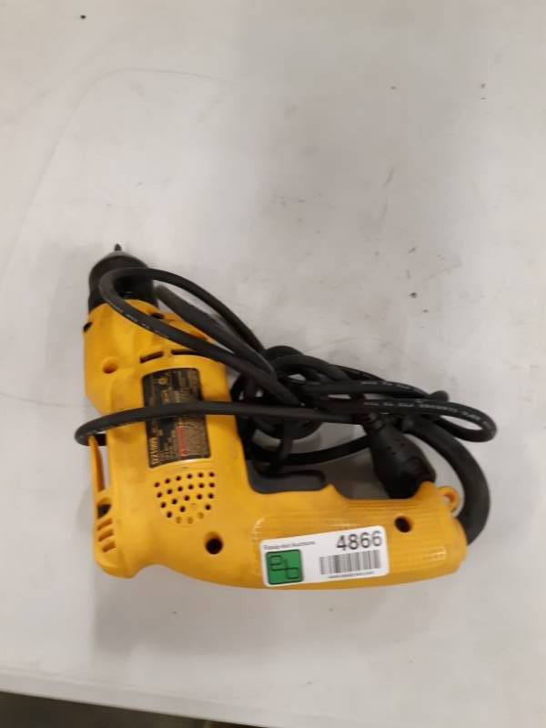 lot 4866 image: DEWALT D21009 Heavy-Duty 6 Amp 38-Inch Drill