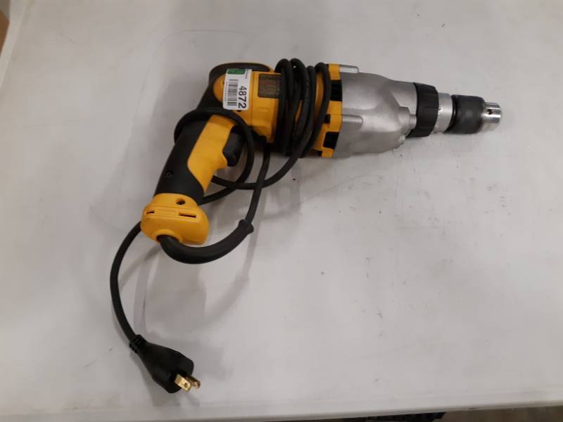 lot 4872 image: DWD520 12 VSR PISTOL GRIP HAMMERDRILL