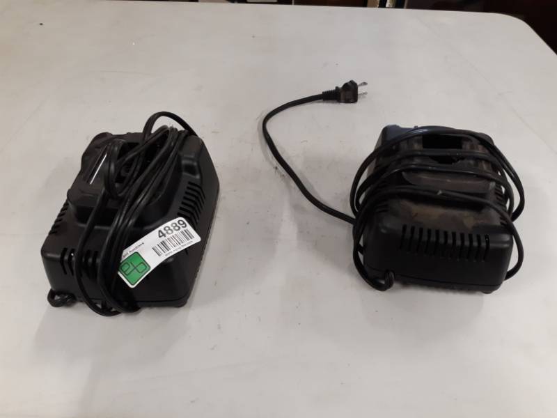 lot 4889 image: SET OF TWO DW9116 7.2-Volt to 18-Volt Pod Style 1 Hour Battery Charger