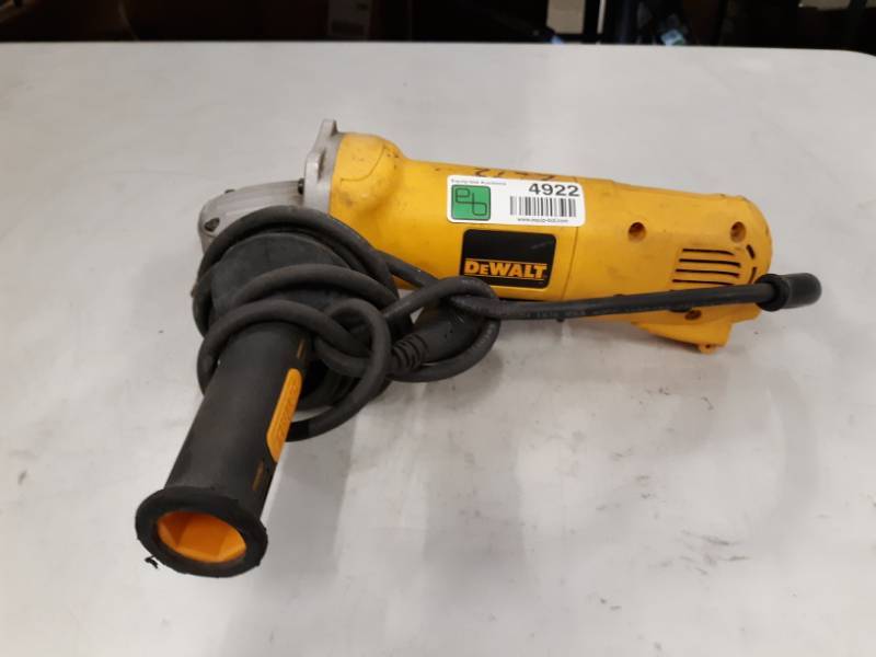 lot 4922 image: D28402 4-12 (115MM) SMALL ANGLE GRINDER