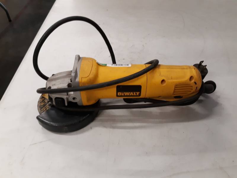 lot 4925 image: D28402 4-12 (115MM) SMALL ANGLE GRINDER