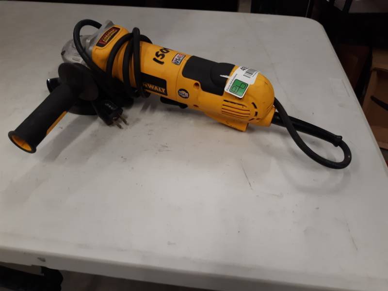 lot 4931 image: D28114N 4-12 (115 MM)  5 (125 MM) HIGH PERFORMANCE PADDLE SWITCH GRINDER WITH NO LOCK ON