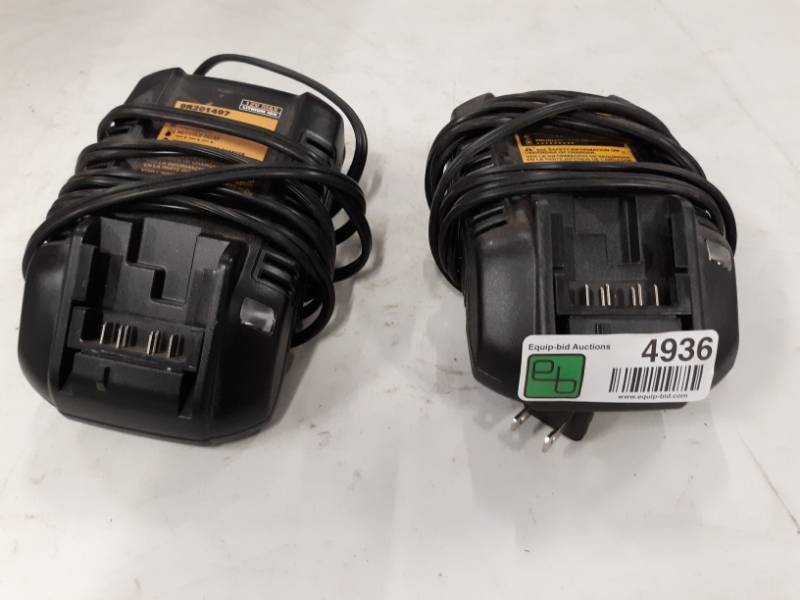 lot 4936 image: DCB100 12V MAX FAST CHARGER  A BOSTITCH Charger, 12.0V Max 9R201797