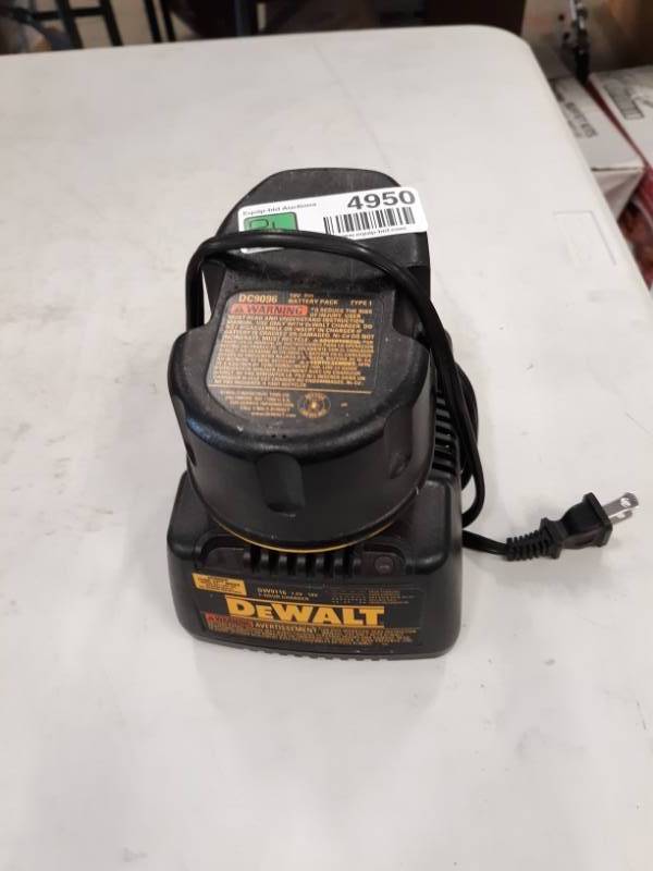 lot 4950 image: DW9116 7.2-Volt to 18-Volt Pod Style 1 Hour Battery Charger  1 BATTERY