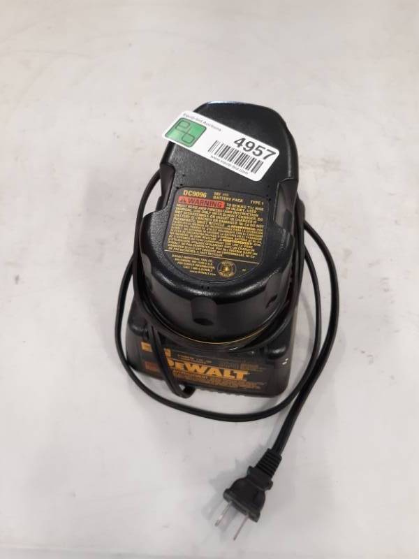 lot 4957 image: DW9116 7.2-Volt to 18-Volt Pod Style 1 Hour Battery Charger  1 BATTERY