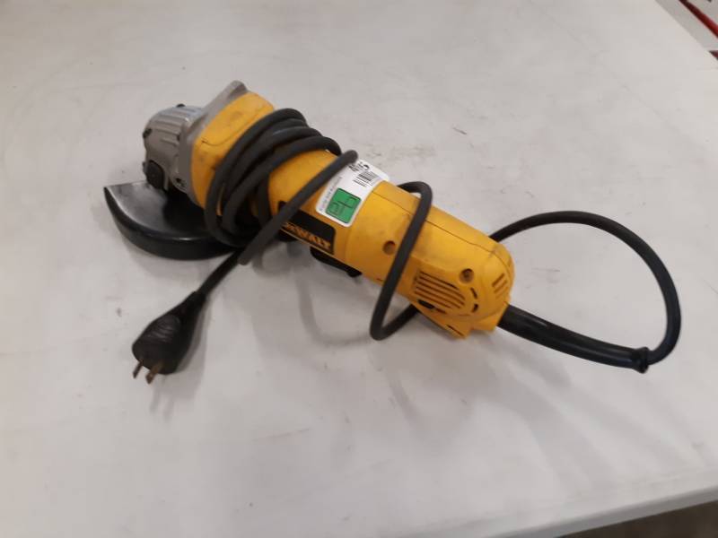 lot 4965 image: D28402 4-12 (115MM) SMALL ANGLE GRINDER