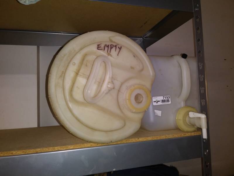 lot 7153 image: 2 Big plastic water containers.