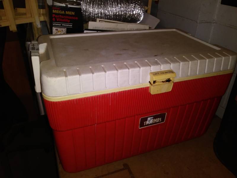 lot 7168 image: Big thermos cooler.