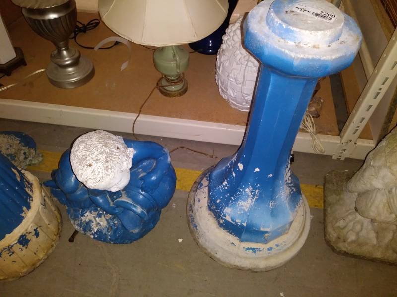 lot 7200 image: Cement Bird bath bottom piece.