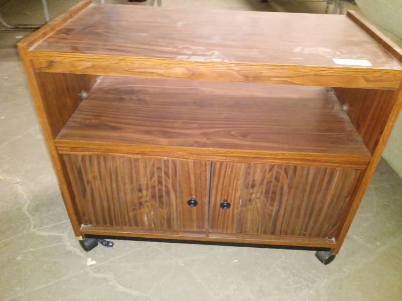 lot 7229 image: Wood microwave cart.