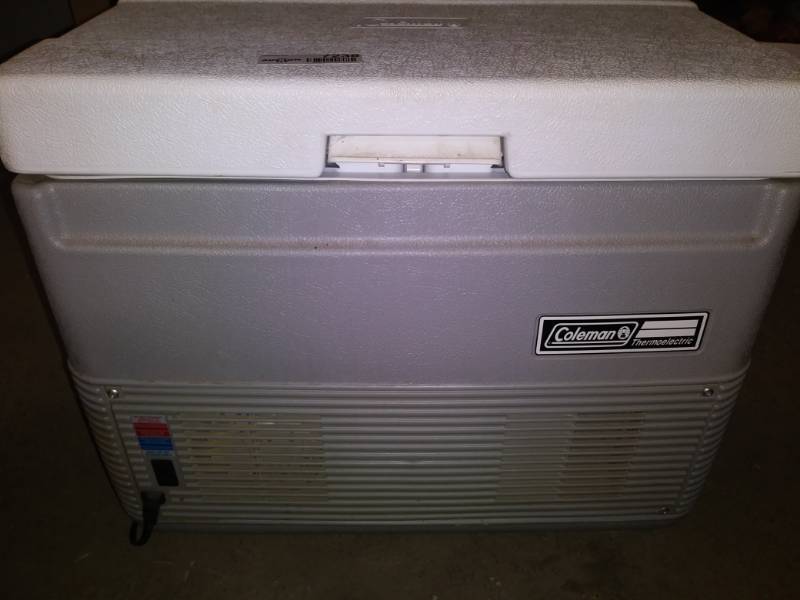 lot 7238 image: Coleman thermoelectric cooler.