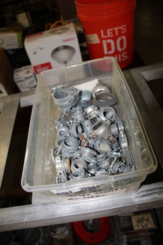 lot 3663 image: Romex connectors