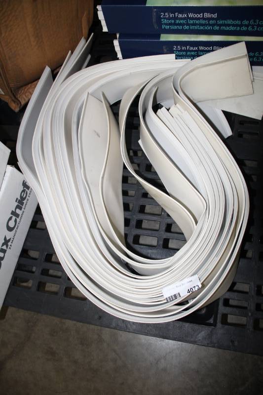 lot 4073 image: 15 sections - White 4-in W x 4-ft L  Wall Base - Thermoplastic Rubber Wall Base