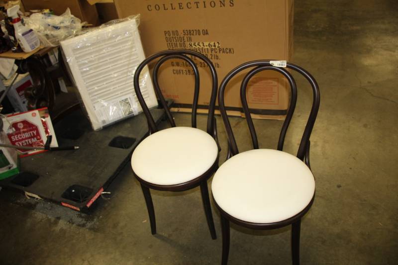 lot 1807 image: 2 Parlor Chairs