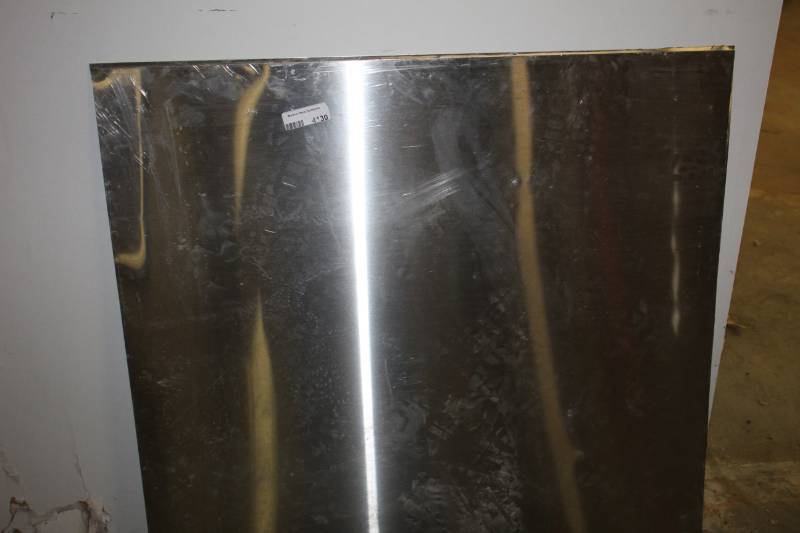 lot 4130 image: Stainless Steel 4 x 3