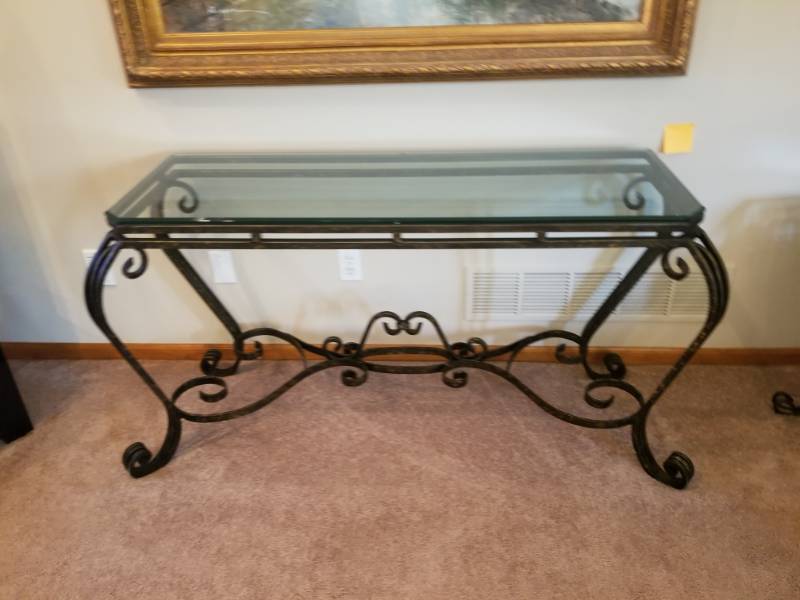 lot 9 image: Glass Top Metal Sofa Table
