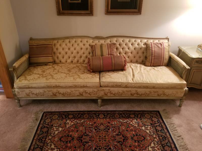 lot 20 image: Button Tufted Vintage Sofa w Baroque Upholstery
