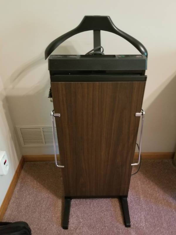 lot 240 image: Corby Cadet Trouser Press Seat
