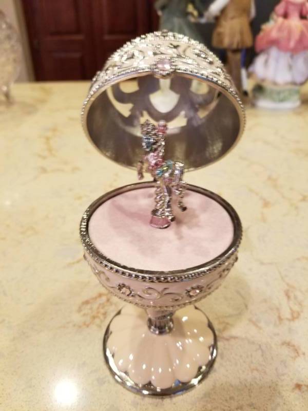 lot 45 image: Egg Carousel Wind Up Music Box