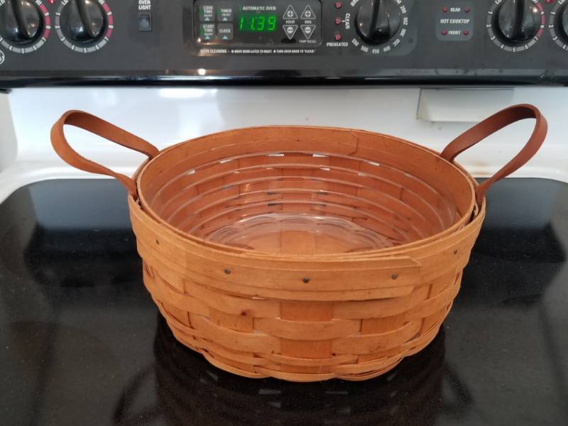 lot 50 image: Longerberger Basket Double Handle 1995 w Liner