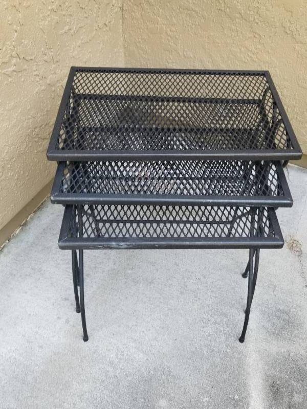 lot 65 image: Black Metal Set of 3 Nesting Tables