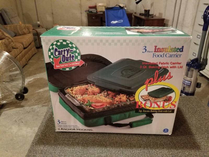 lot 998 image: Carry-Outs 3pc Insulated Food Carrer
