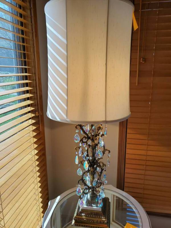 lot 3 image: Hollywood Regency Electric Table Lamp W shade and Crystal Prisms