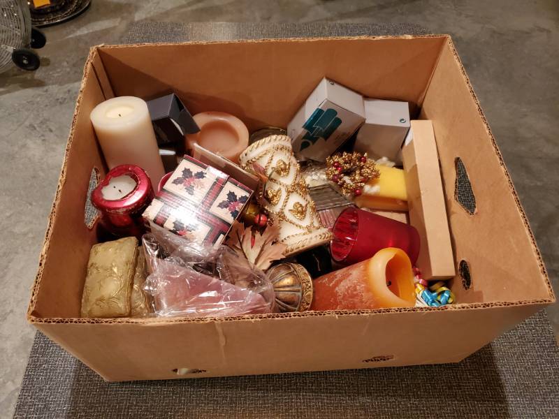 lot 123 image: Box lot of Candles