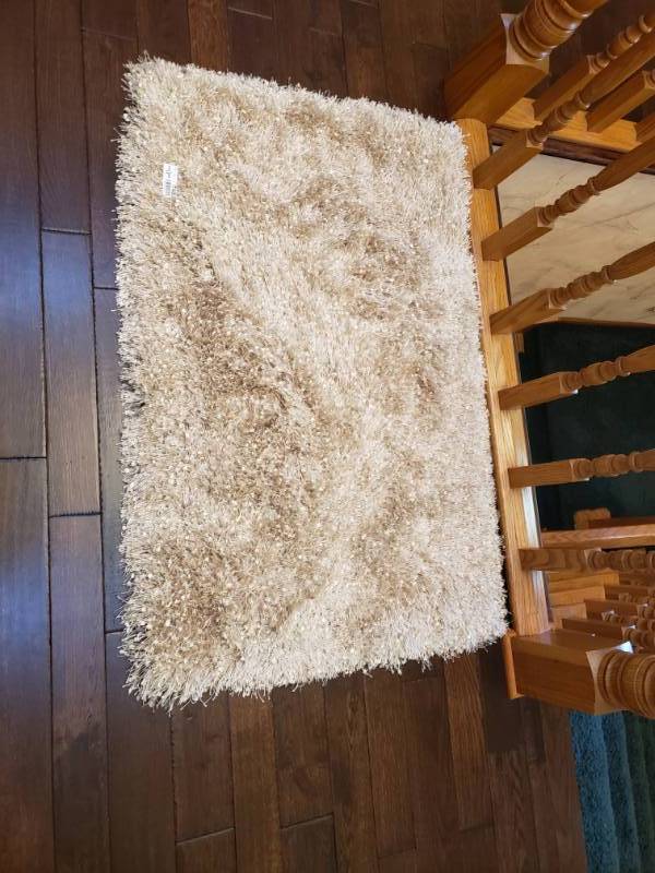 lot 7488 image: Nice rug.