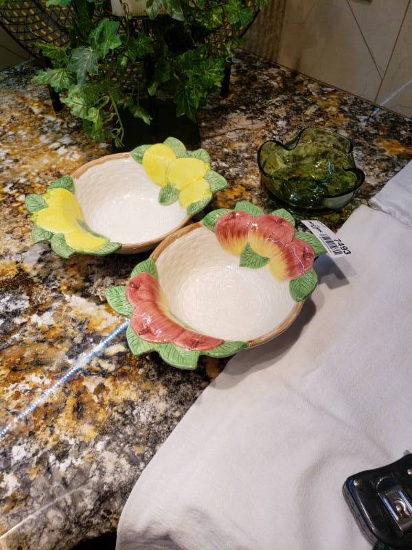 lot 7493 image: Longaberger basket and 2 fruit dishes.