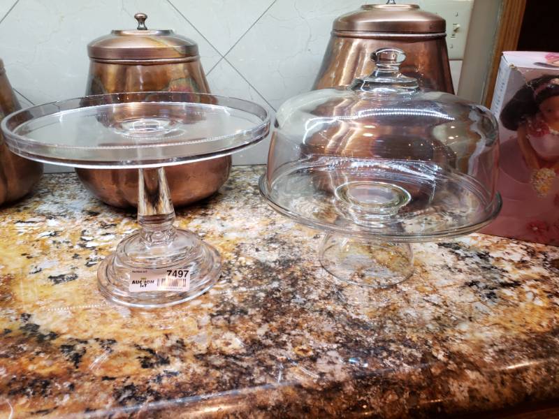 lot 7497 image: 2 Glass cake stand dishes.