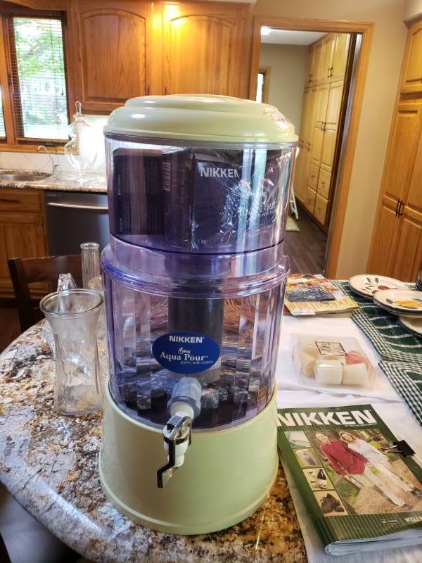 lot 7501 image: Nikken pimag aqua pour gravity water system.