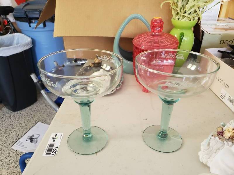 lot 7527 image: Pair of margarita glasses