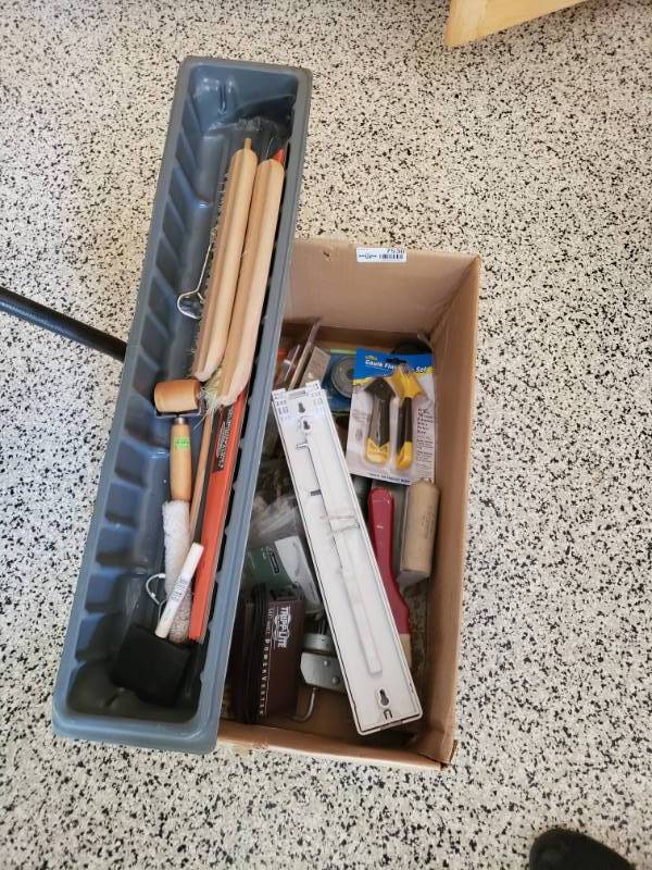 lot 7530 image: Lot of misc. Painters supplies