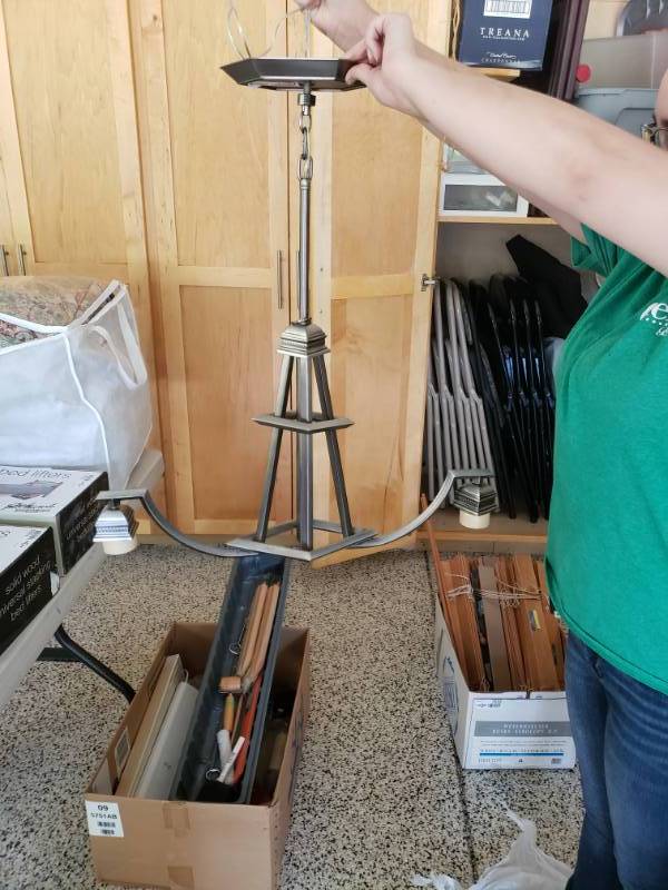 lot 7531 image: Hanging metal lighting fixture