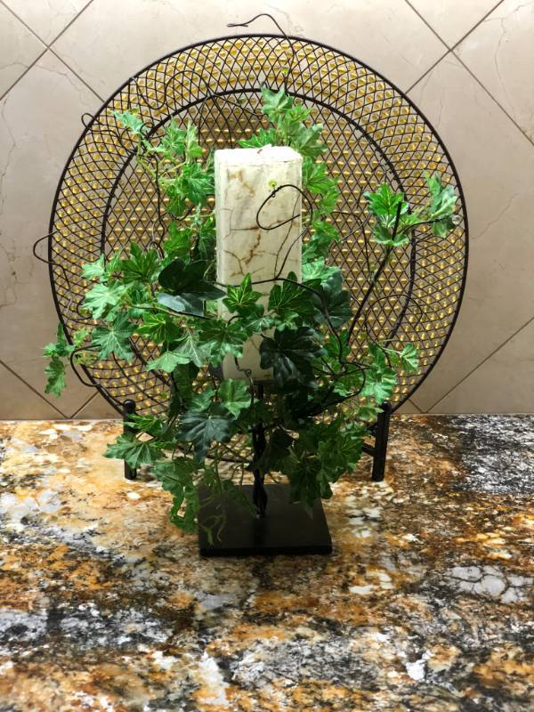 lot 7586 image: Lot of Kitchen Decor