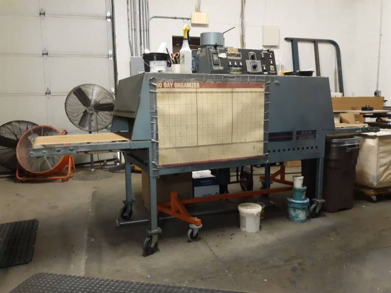 lot 2293 image: Hix Electric Conveyor Dryer - Model 2410