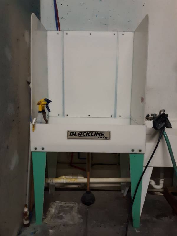 lot 2311 image: Blackline Washout Booth And Power Washer