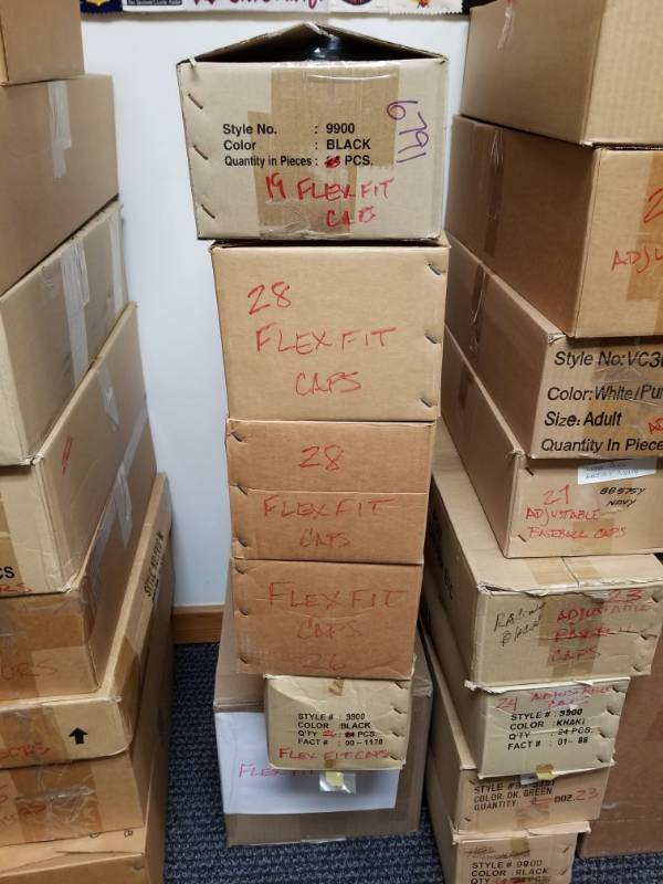 lot 2393 image: 6 Boxes Various ColorsStyles of Hats