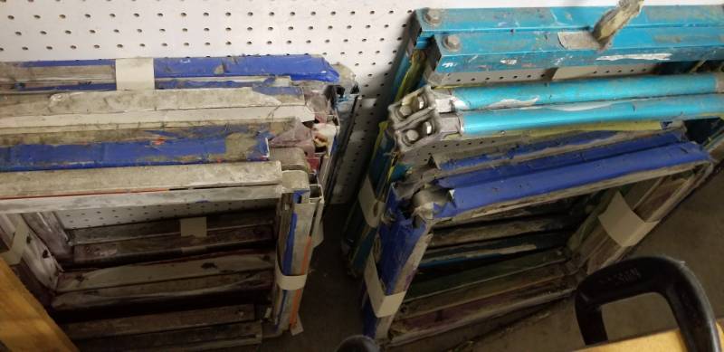 lot 2288 image: (12) Metal Tension Roller Frames 21 x 21 - No Fabric