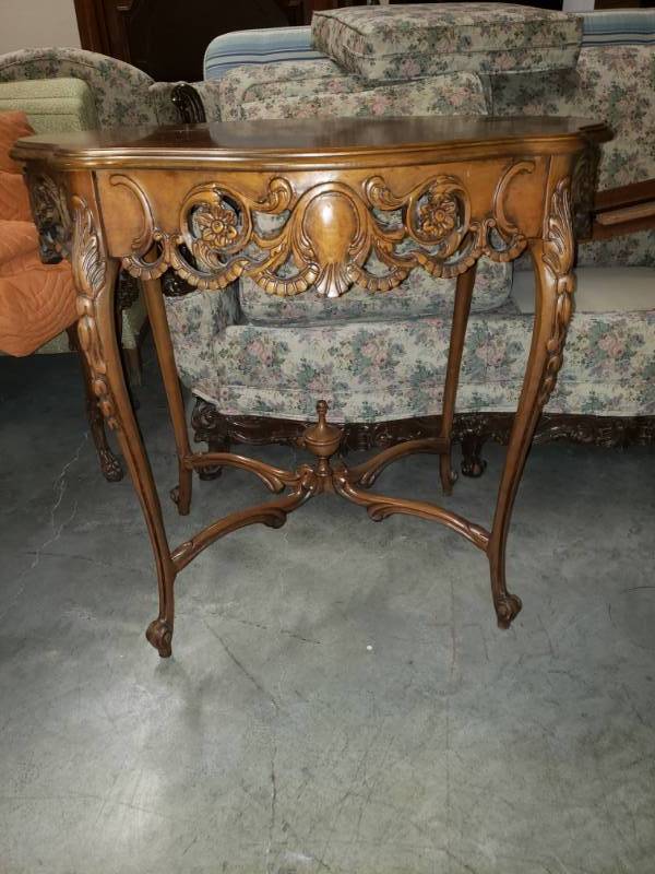 lot 7551 image: Hand Carved Walnut Tea Table